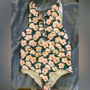 Acacia One piece XL